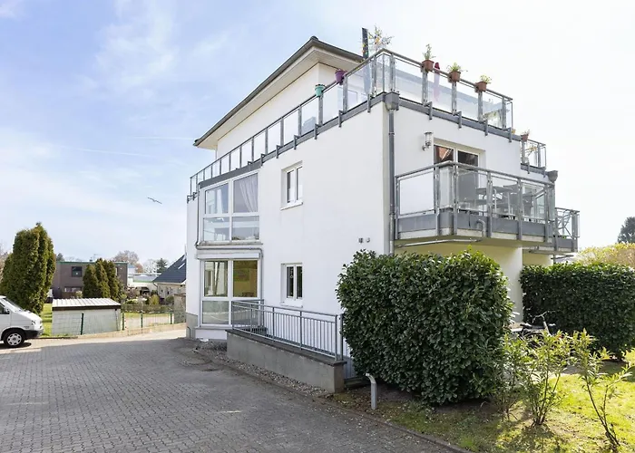 Muehlenstrasse 23 Sonja * Grömitz